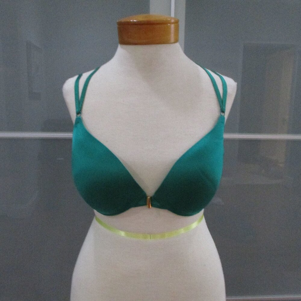 Victoria's Secret "So Obsessed By Victoria's Secret" Front Clasp Bra